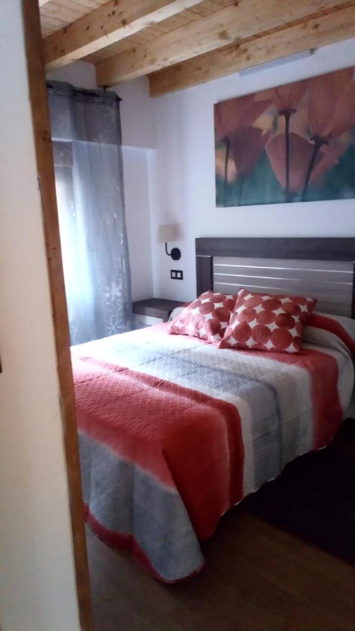 La Besnada Appartement Nieda Buitenkant foto