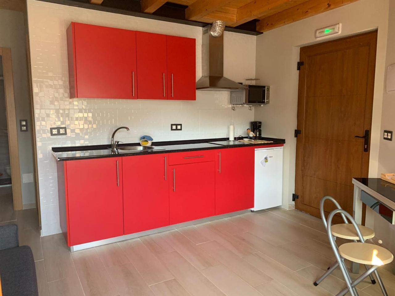 La Besnada Appartement Nieda Buitenkant foto