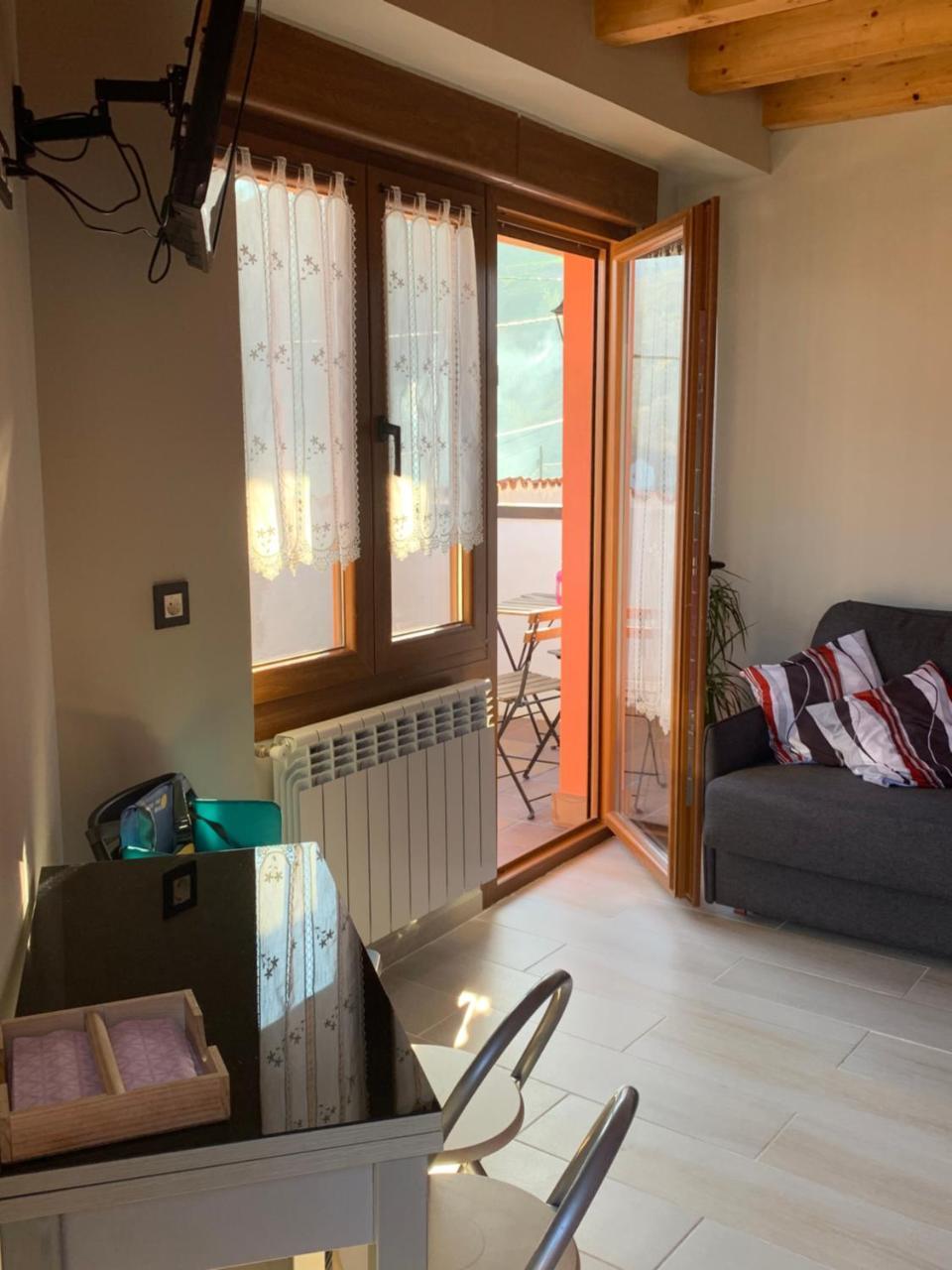 La Besnada Appartement Nieda Buitenkant foto